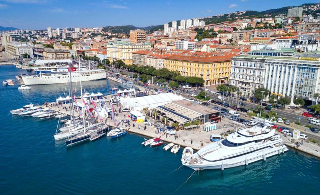 Pensión Odeon And Rijeka